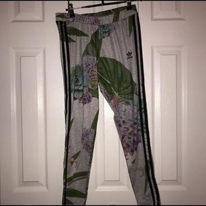 Adidas patterned leggings